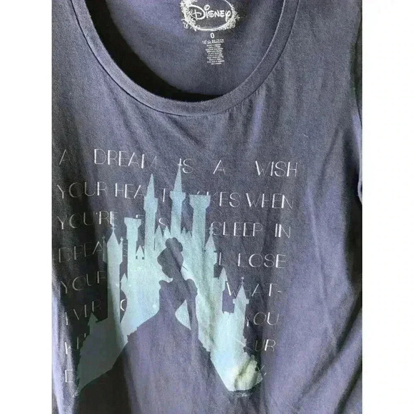 Disney Cinderella Christmas Tee Juniors T-Shirt Sz 0 Crew Neck Short Sleeve Blue - Picture 5 of 6
